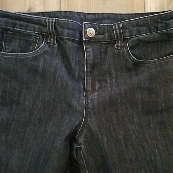 Donated 💥Lace Insert Anlke Jeans💥 - Picture 4 of 6